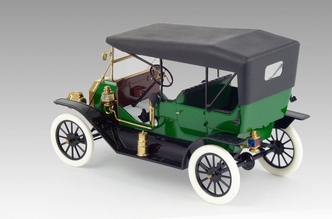 ICM 24002 Model T 1911 Touring, American Passenger Car 1/24 – immagine 4