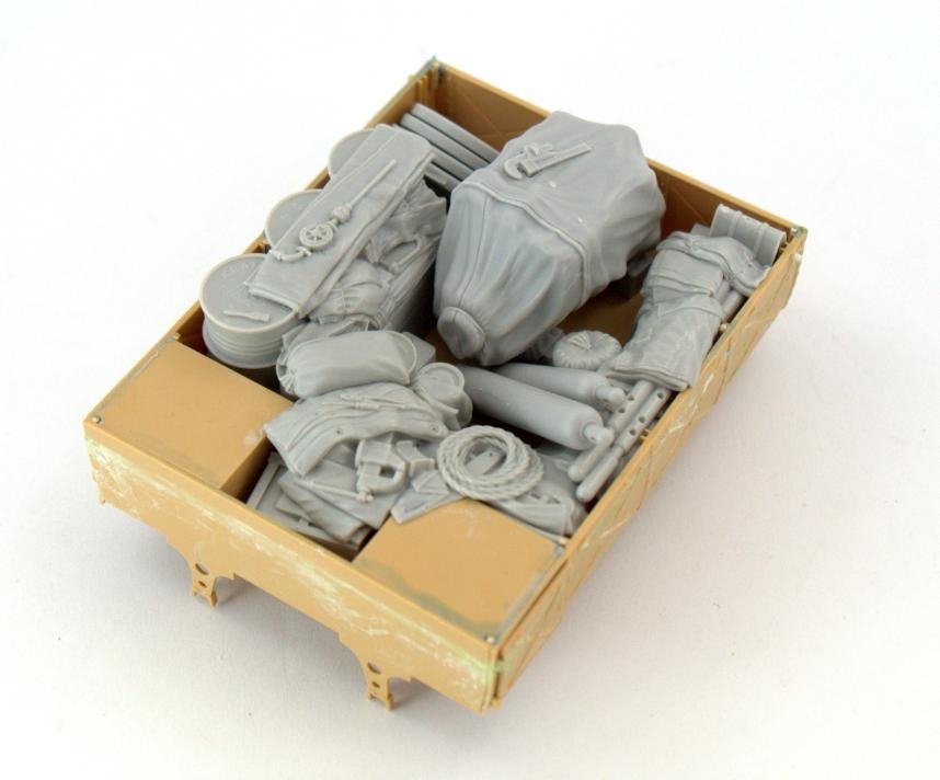Panzer Art RE35-482 Stowage set for Sd.Kfz 9 FAMO 1/35 – immagine 3