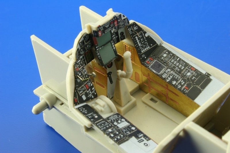 Intérieur du F-14A Eduard 32529 au 1/32 Tamiya – image 5