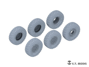 E.T. Model P35-131 KAMAZ-43509 Truck Sagged wheels &amp;amp; Spare Wheels for Zvezda kit 1/35 – immagine 2