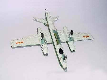 Trumpeter 01604 Ilyushin IL-28 Beagle 1/72 – imagen 4