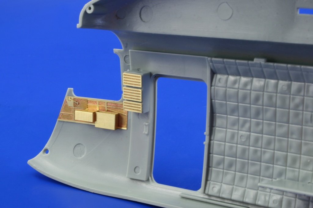 Eduard 49364 CH-53E interior 1/48 Academy – image 7