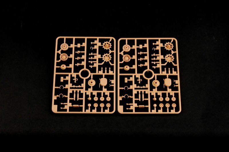 Hobby Boss 82472 PLA ZSD89 APC 1/35 – image 8