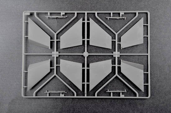 Trumpeter 01670 Chinese J-15 with flight deck 1/72 – Bild 14