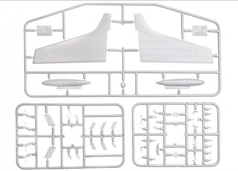 A-model 72022 Ilyushin IL-22M 1/72 – imagen 4