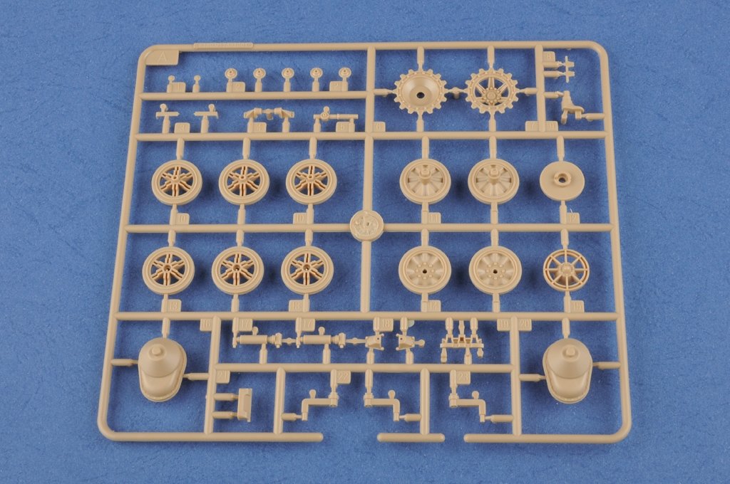 Hobby Boss 83803 German Pzkpfw.II Ausf.J VK16.01 1/35 – Bild 9