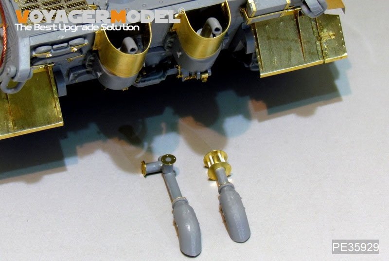 Maquette Voyager PE35929 Char King Tiger allemand de la Seconde Guerre mondiale (tourelle Porsche) pour HOBBYBOSS 84530 1/35  – image 14