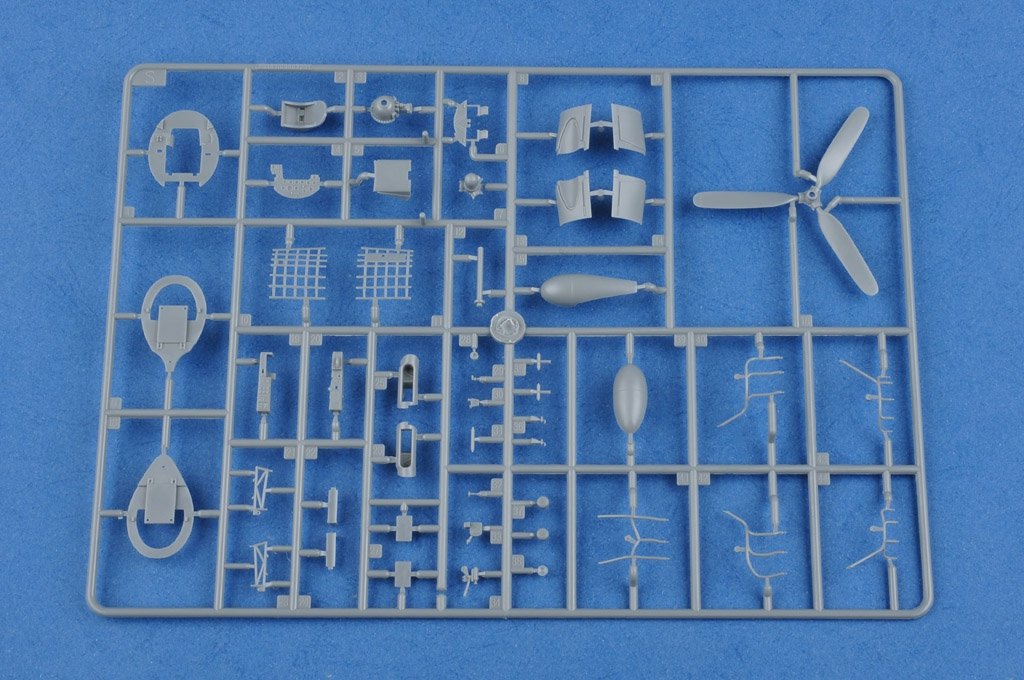 Hobby Boss 80381 F4U-1 Corsair Première version 1/48 – image 7
