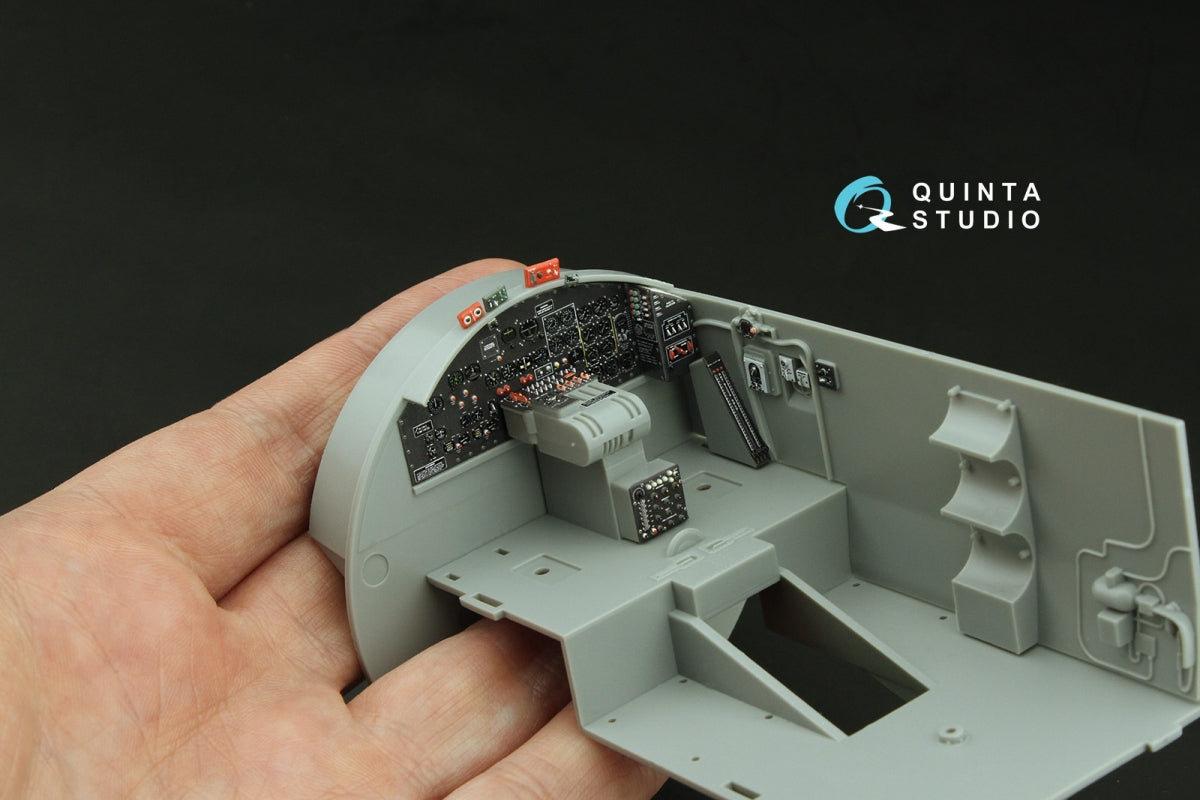 Quinta Studio QD32218 Boeing B-17G Navigator, bombardier, waist and tail gunners compartments. 3D-Printed coloured Interior (HK models) 1/32 – immagine 8