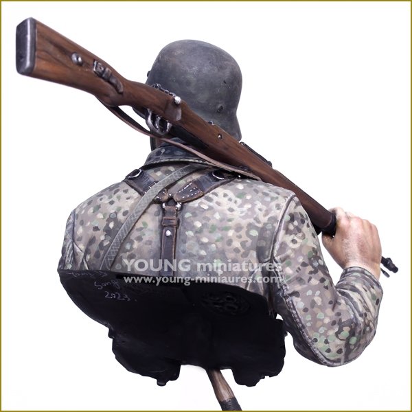 Young Miniatures YM1895 Young German Soldier WWII 1/10 – immagine 4
