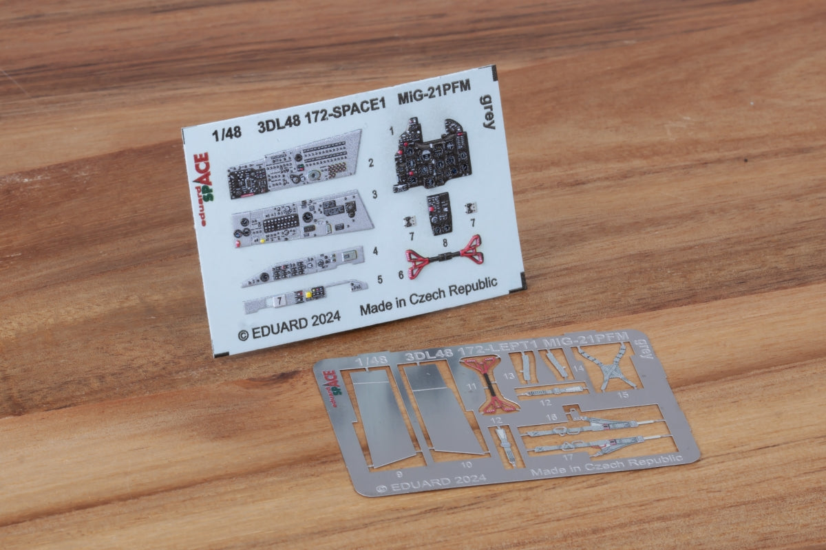 Eduard 3DL48172 MiG-21PFM grey SPACE EDUARD 1/48