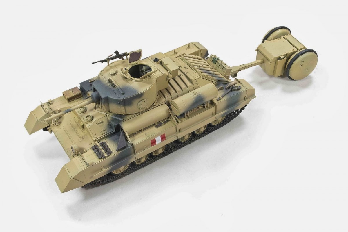 AFV Club 35201 Valentine Mk.III w/Rotatrailer 1/35 – immagine 2
