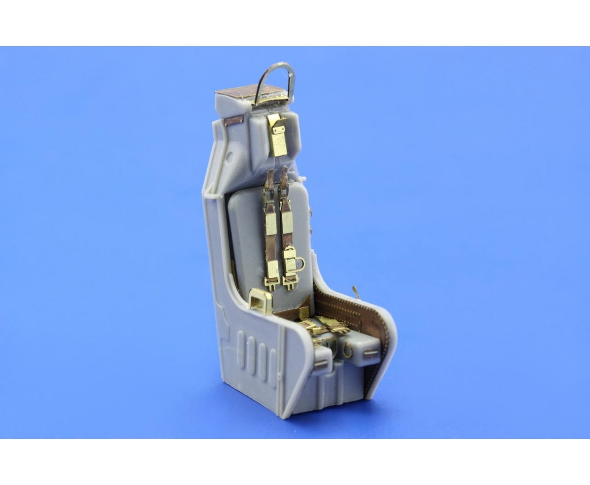 Eduard 32724 A-4E Escapac IA-1 seatbelts 1/32 Trumpeter – immagine 4