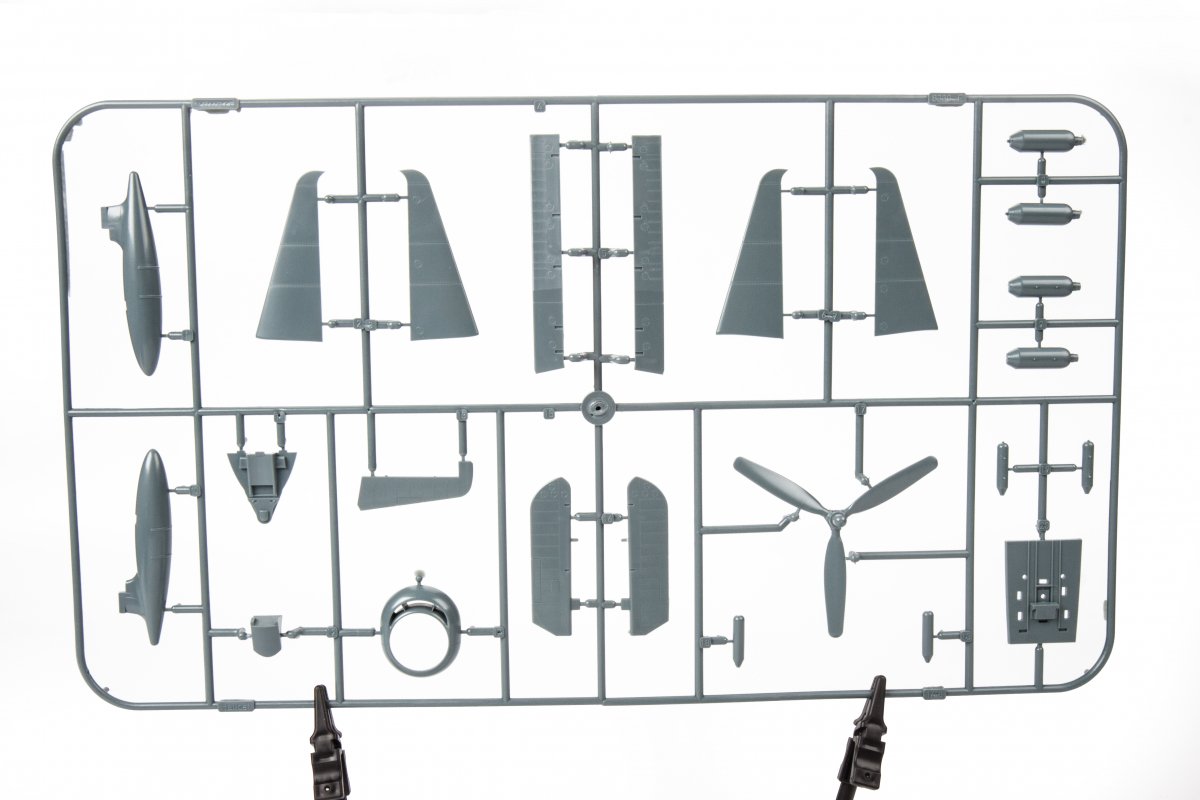 Eduard 84194 F6F-3 Hellcat Weekend Edition 1/48 – imagen 9