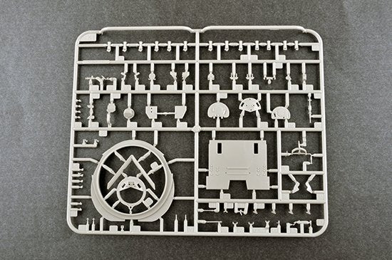 Trumpeter 09547 Russian T-72A Mod 1983 1/35 – image 13