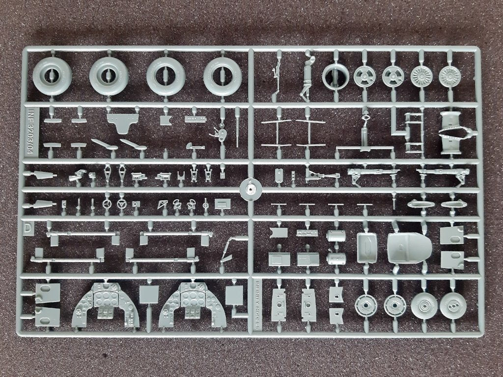 Infinity Models INF3204 DH-100 VAMPIRE FB MK.5 1/32 – immagine 9