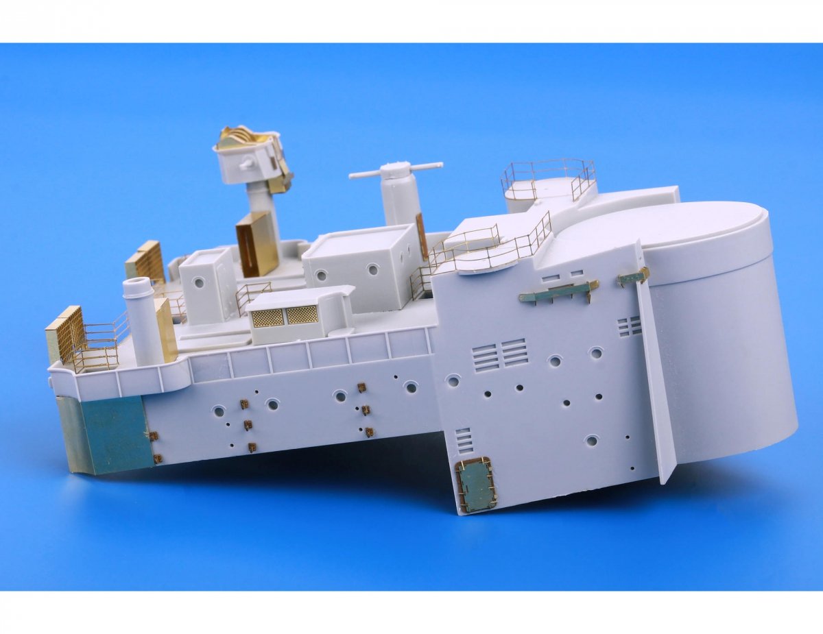 Eduard 53197 HMS Hood pt. 7 main top TRUMPETER 1/200 – Bild 4