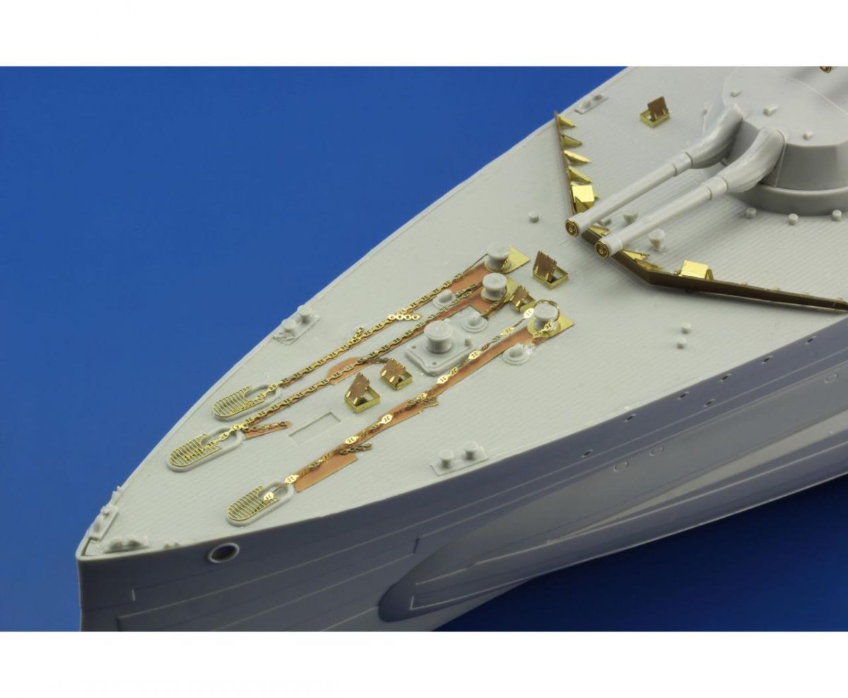 Eduard 53149 HMS Queen Elizabeth 1943 partie 5 - pont et batteries principales TRUMPETER 1/350 – image 2