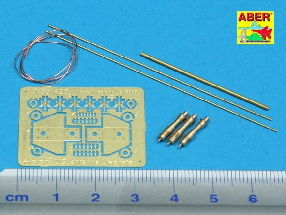 Aber R-25 US antenna and brackets (set of 3 pcs) 1/35 – imagen 2