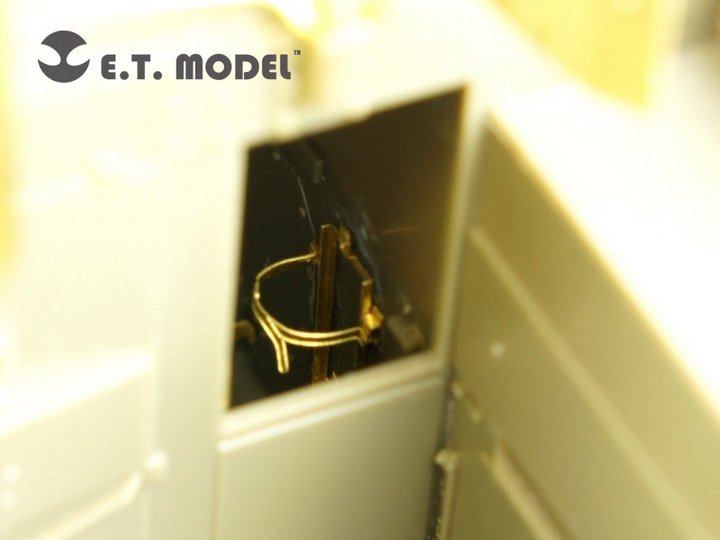 E.T. Model E35-121 U.S. Water Buffalo LVT-4 (Early version) (For AFV 35205) 1/35 – immagine 4