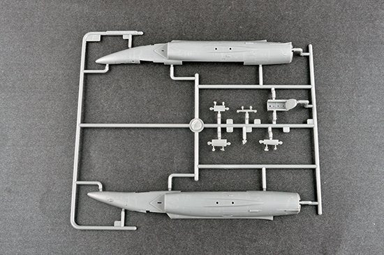 Trumpeter 01684 Nanchang Q-5 Yi 1/72 – imagen 7