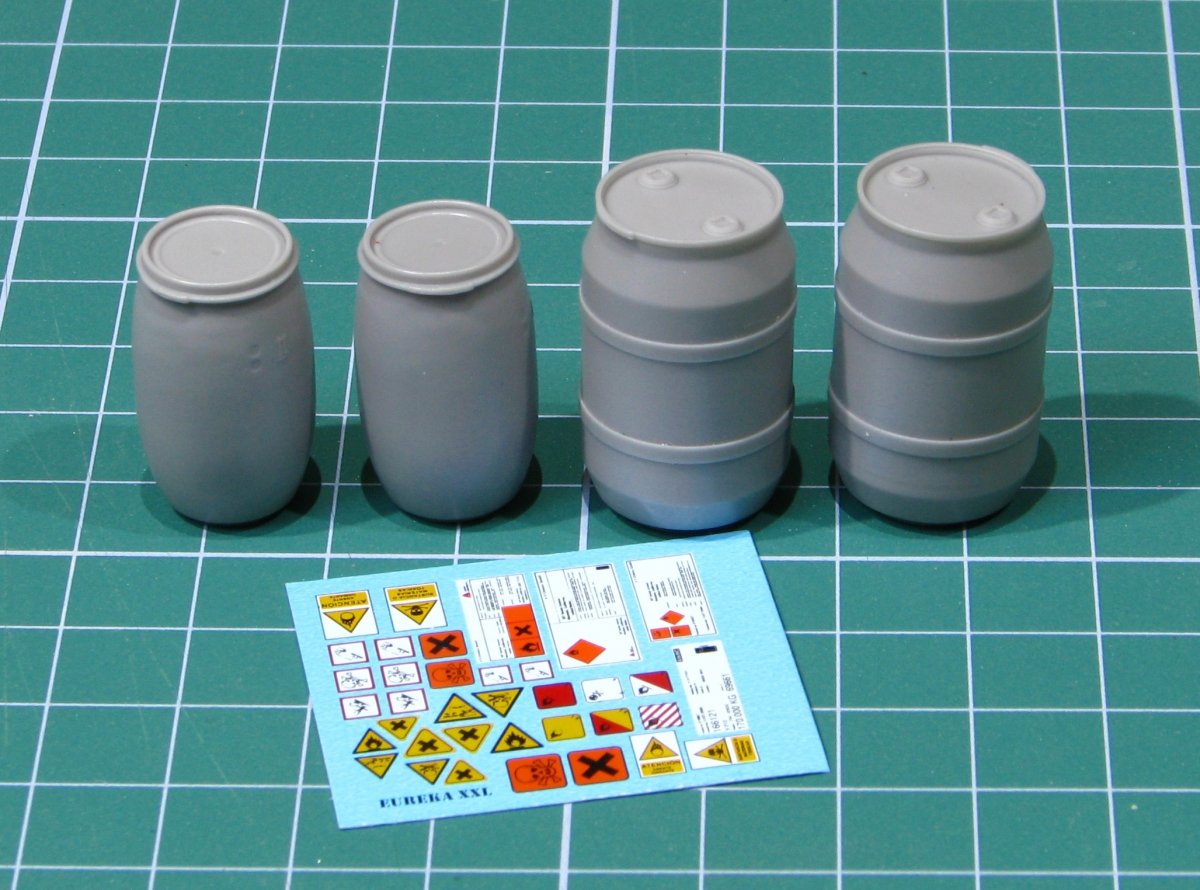 EUREKA XXL E-039 Plastic chemical storage drums Set 1 1/35 – image 4
