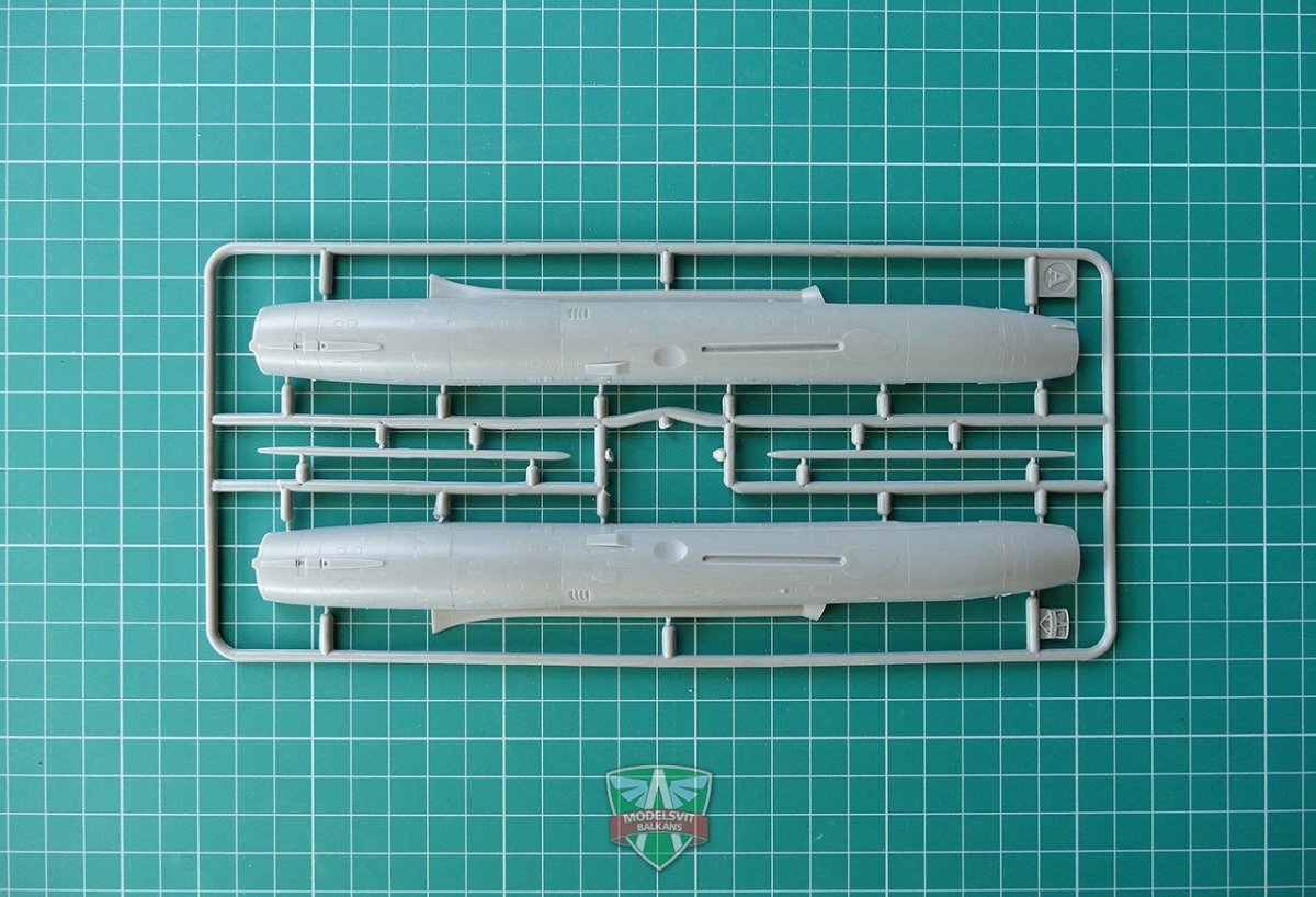 Modelsvit 72005 Sukhoi Su-7U (Trainer) 1/72 – zdjęcie 7