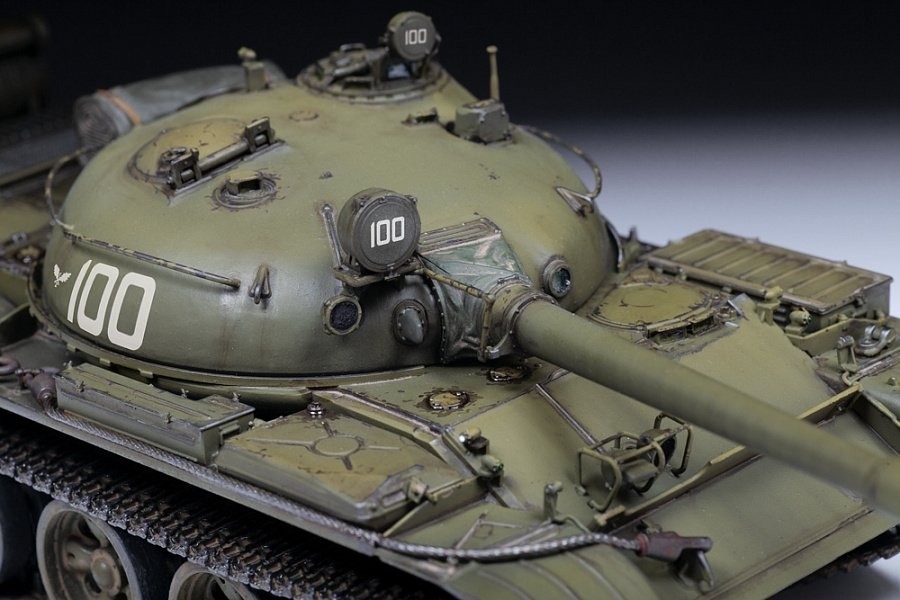 Zvezda 3622 T-62 Soviet Main Battle Tank 1/35 – image 4