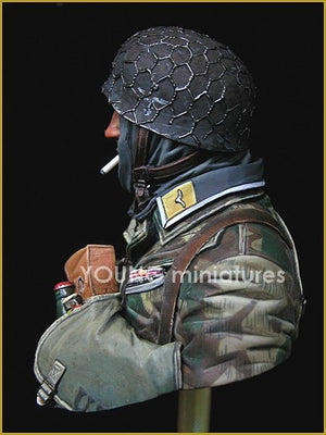 Young Miniatures YM1828 German Fallschirmjager Ardennes 1944 1/10 – Bild 7