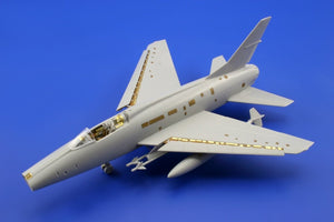 Eduard 73363 F-100C S. A. 1/72 TRUMPETER – imagen 2