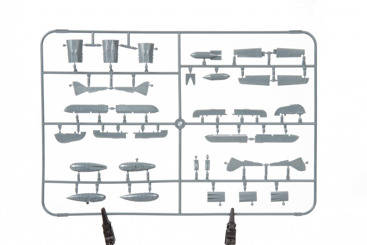 Eduard 84117 Fw 190A-4 w/ engine flaps &amp;amp; 2-gun wings 1/48 – immagine 7