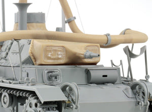 Cyber Hobby 6717 Pz. Kpfw. 111(3.7cm)(T) Ausf. F, Operation Seelowe 1/35 – Bild 5