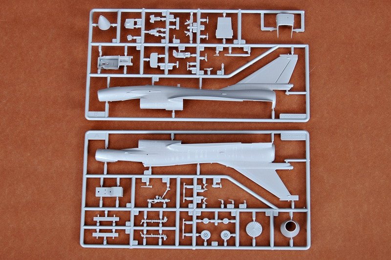 Trumpeter 01611 J-10 Fighter Aircraft 1/72 – Bild 6