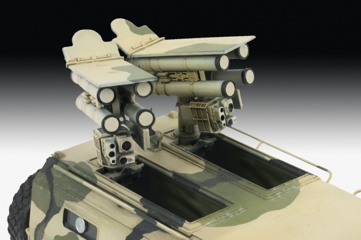 Zvezda 3682 GAZ with AT missile system Kornet D 1/35 – zdjęcie 5