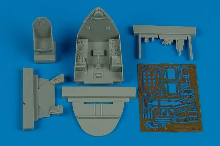 Ensemble cockpit Aires 4482 F4U-7 Corsair 1/48 Hasegawa