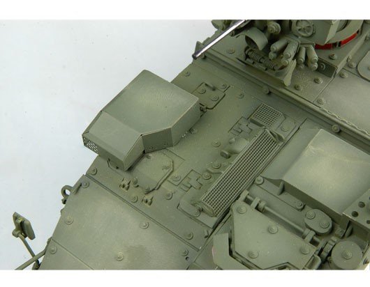 Trumpeter 00397 M1130 Stryker Véhicule de commandement (1/35) – image 7