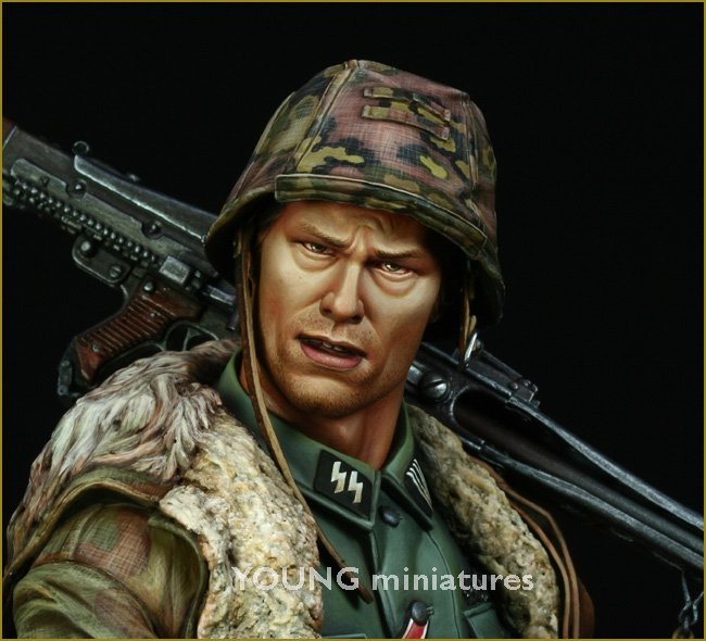 Young Miniatures YM1822 Waffen SS MG-42 Gunner Ardennes 1944 1/10 – zdjęcie 8