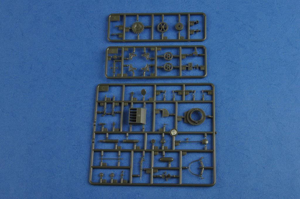 Hobby Boss 83821 Soviet T-37A Light Tank (Izhorsky) 1/35 – immagine 6
