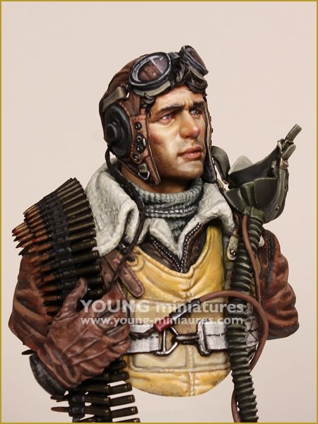 Young Miniatures YM1894 B-24 GUNNER USAAF WWII 1/10 – imagen 3