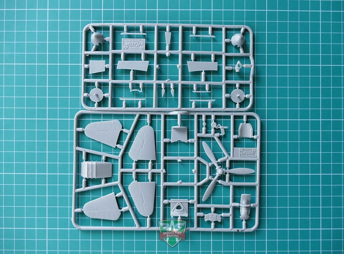 Modelsvit 4801 Yak-1B Soviet fighter 1/48 – Bild 6