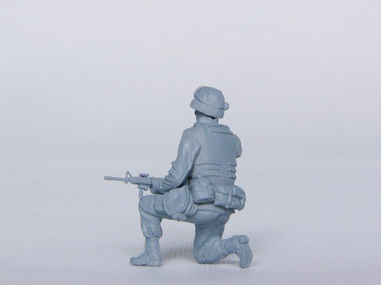 Trumpeter 00407 US Marine Corps Iraq 2003 1/35 – zdjęcie 2