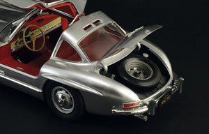 Italeri 3612 Mercedes-Benz 300SL Gullwing 1/16 – image 12
