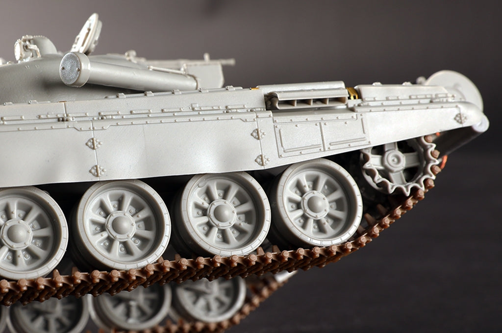 Trumpeter 09604 T-72M1 MBT 1/35 – image 27
