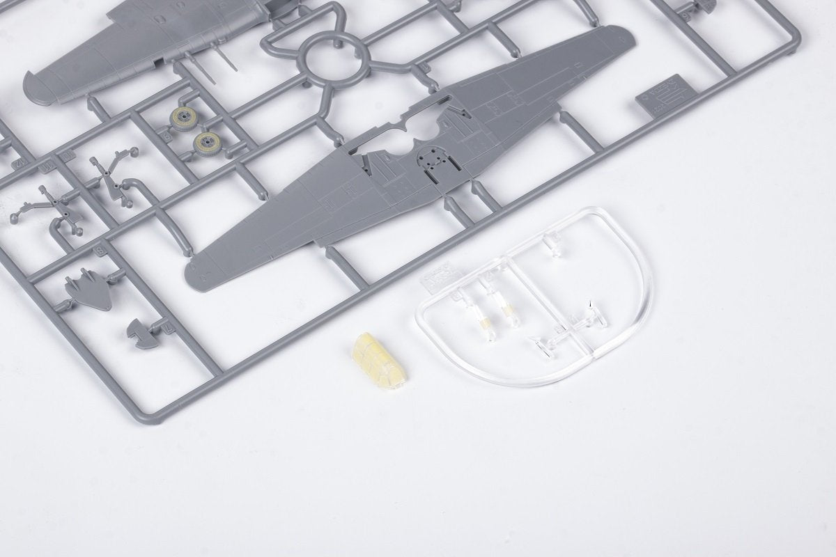 Eduard CX607 Hurricane Mk.IIc ZVEZDA 1/72 – image 2