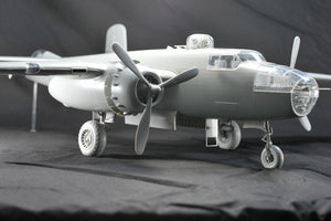 HK Models 01E02 B-25J Mitchell &amp;quot;Strafer&amp;quot; 1/32 – immagine 19