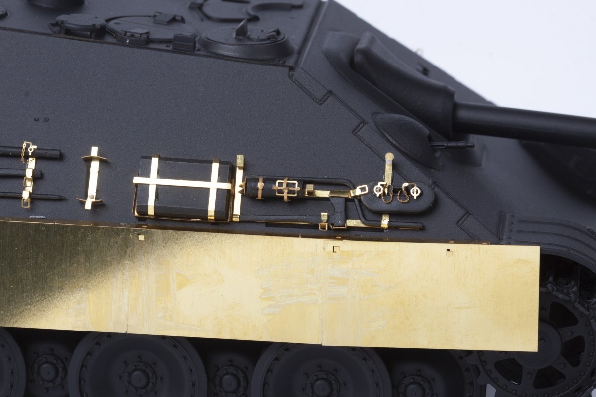 Eduard 36497 Jagdpanther Ausf. G1 schurzen ACADEMY 1/35 – Bild 8