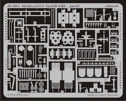 Eduard 35984 Sd. Kfz.251/1 Ausf. D UHU 1/35 AFV Club