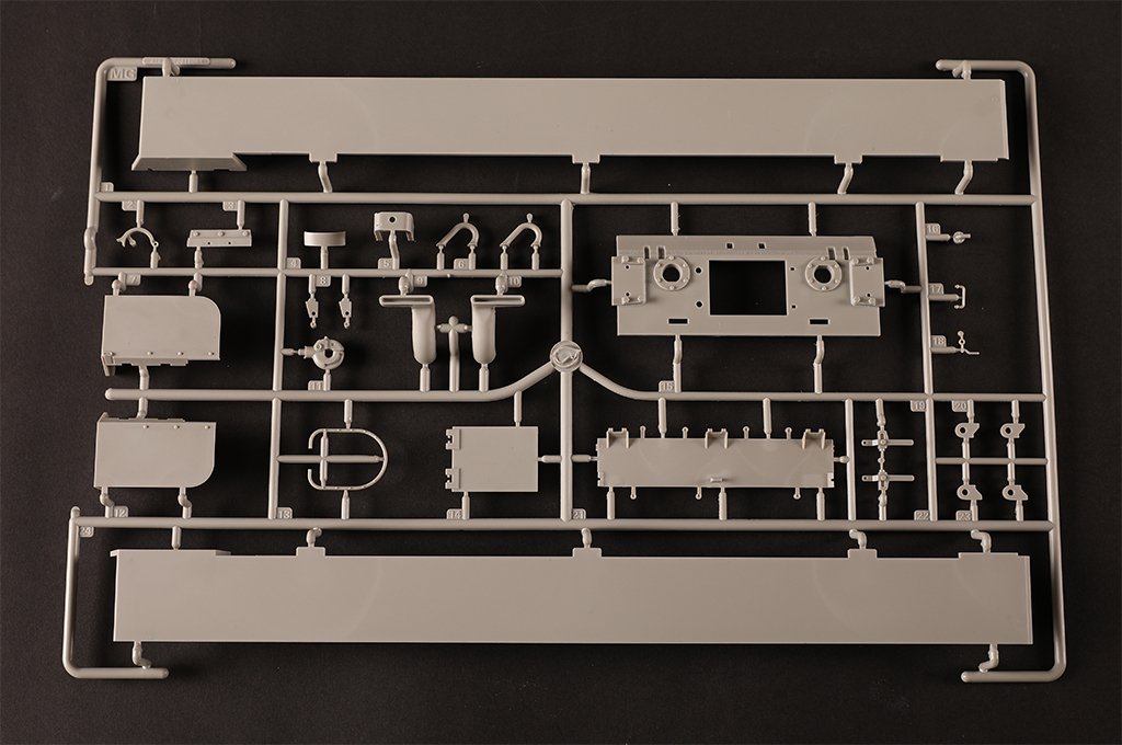 I Love Kit 61620 M4A3E8 Medium Tank - Late 1/16 – immagine 8
