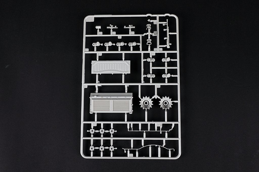 Trumpeter 09602 Soviet T-72 Ural with Kontakt-1 Reactive Armor 1/35 – immagine 15