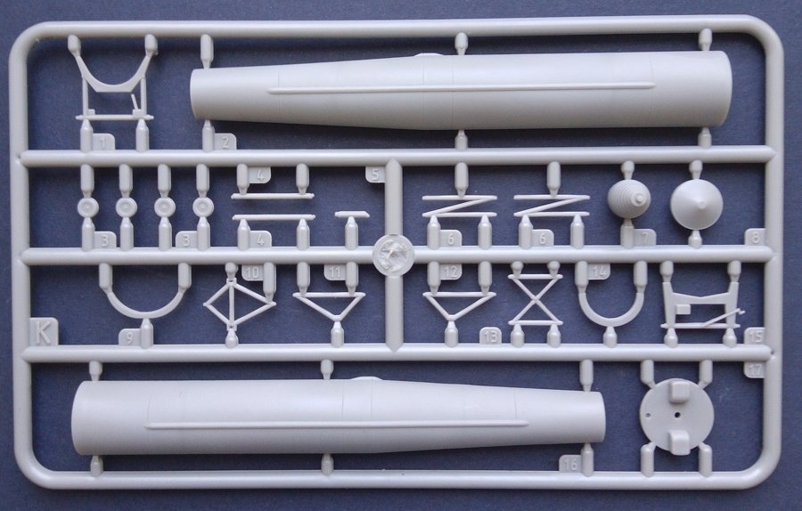 Roden 336 Douglas C-133A w / PGM-17 Thor IRBM 1/144 – imagen 3
